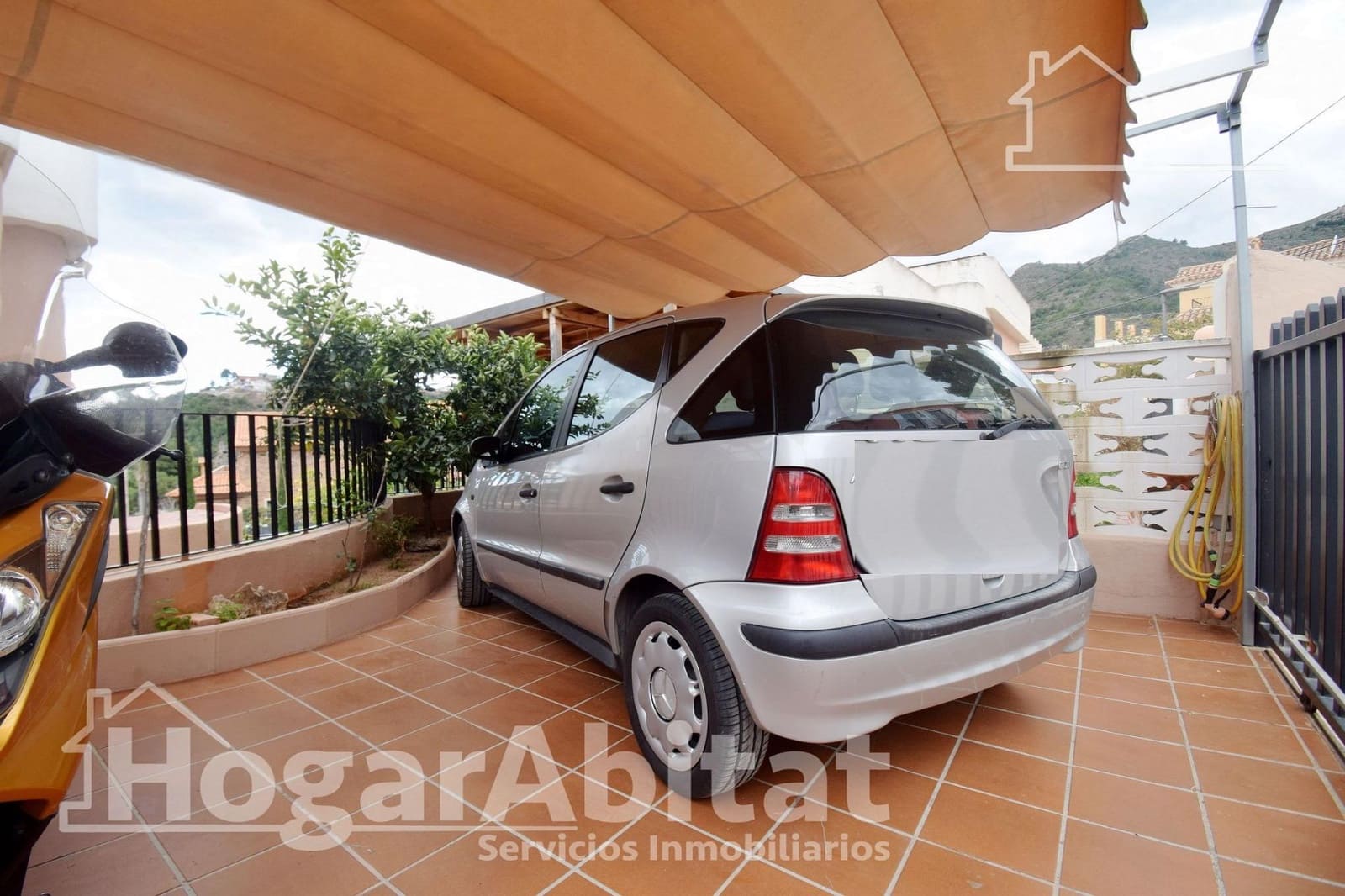 3 bedroom Villa for sale in La Vall d'Uixo with garage - € 297,000 (Ref: 9720019)