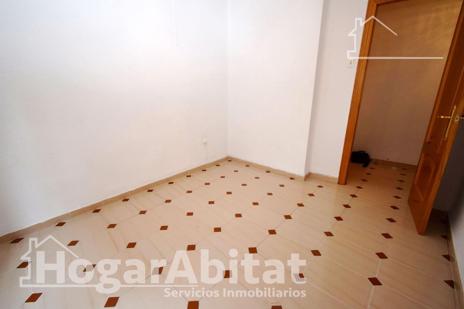 4 bedroom Flat for sale in Valencia city - € 262,999 (Ref: 9721751)