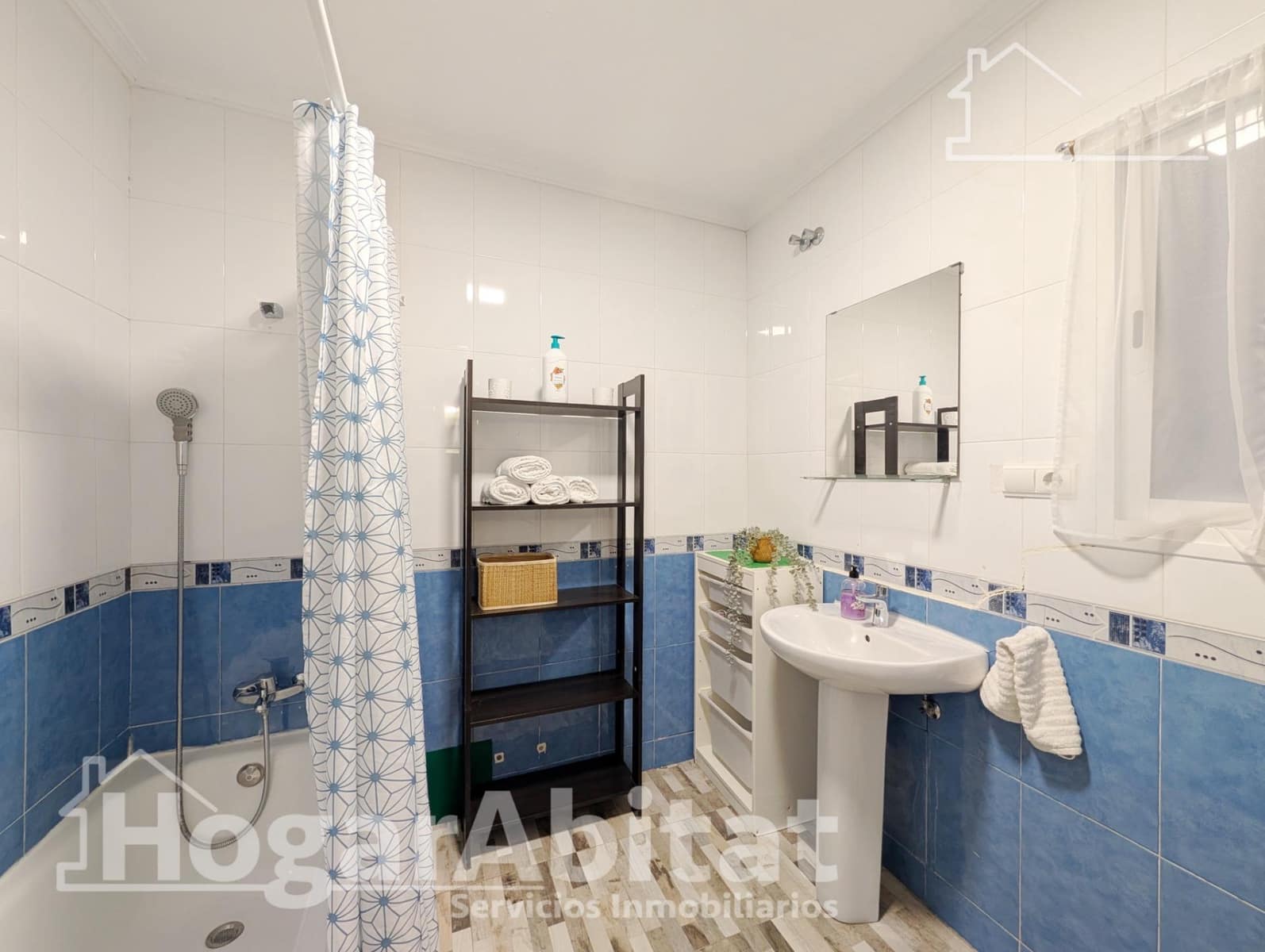 3 bedroom Flat for sale in Alicante / Alacant city - € 311,000 (Ref: 9721752)