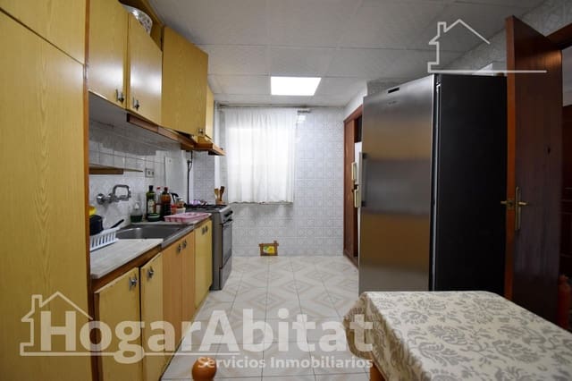 4 camera da letto Attico in vendita in Oliva - 106.000 € (Rif: 9721753)