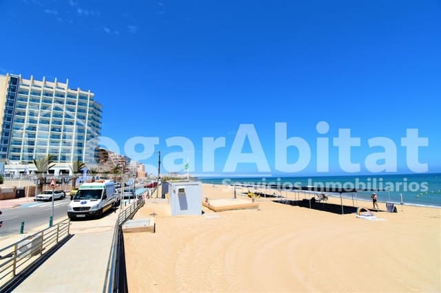 3 Zimmer Reihenhaus zu verkaufen in Oropesa  mit Garage - 175.000 € (Ref: 9721754)