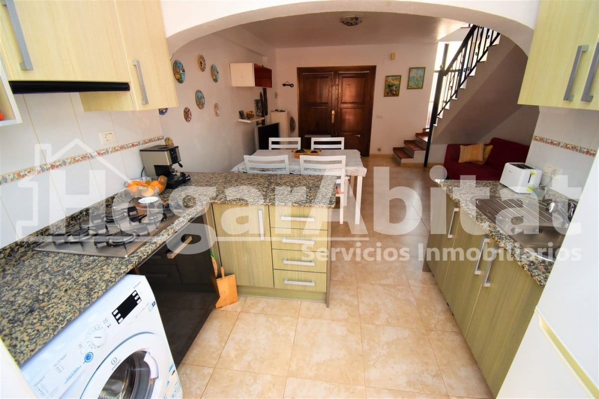 3 Zimmer Reihenhaus zu verkaufen in Oropesa  mit Garage - 175.000 € (Ref: 9721754)