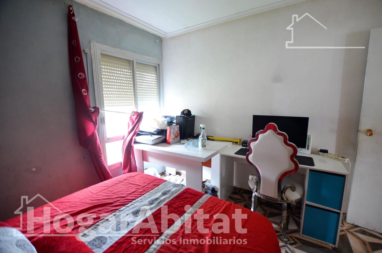 3 bedroom Flat for sale in Alicante / Alacant city with garage - € 125,000 (Ref: 9726676)
