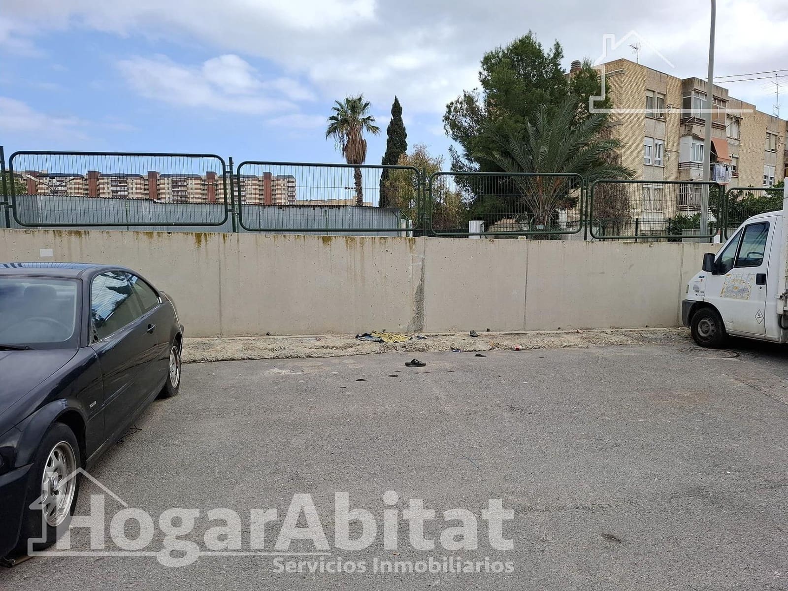3 bedroom Flat for sale in Alicante / Alacant city with garage - € 125,000 (Ref: 9726676)