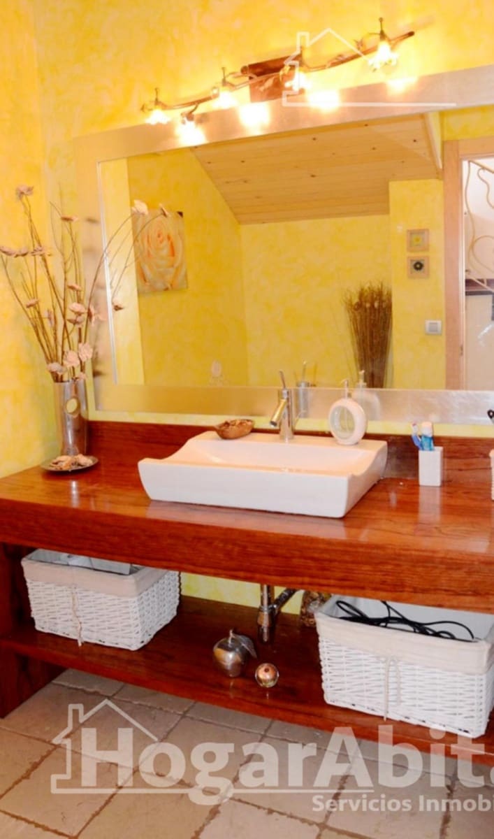 4 bedroom Villa for sale in Algemesi with garage - € 569,000 (Ref: 9726679)