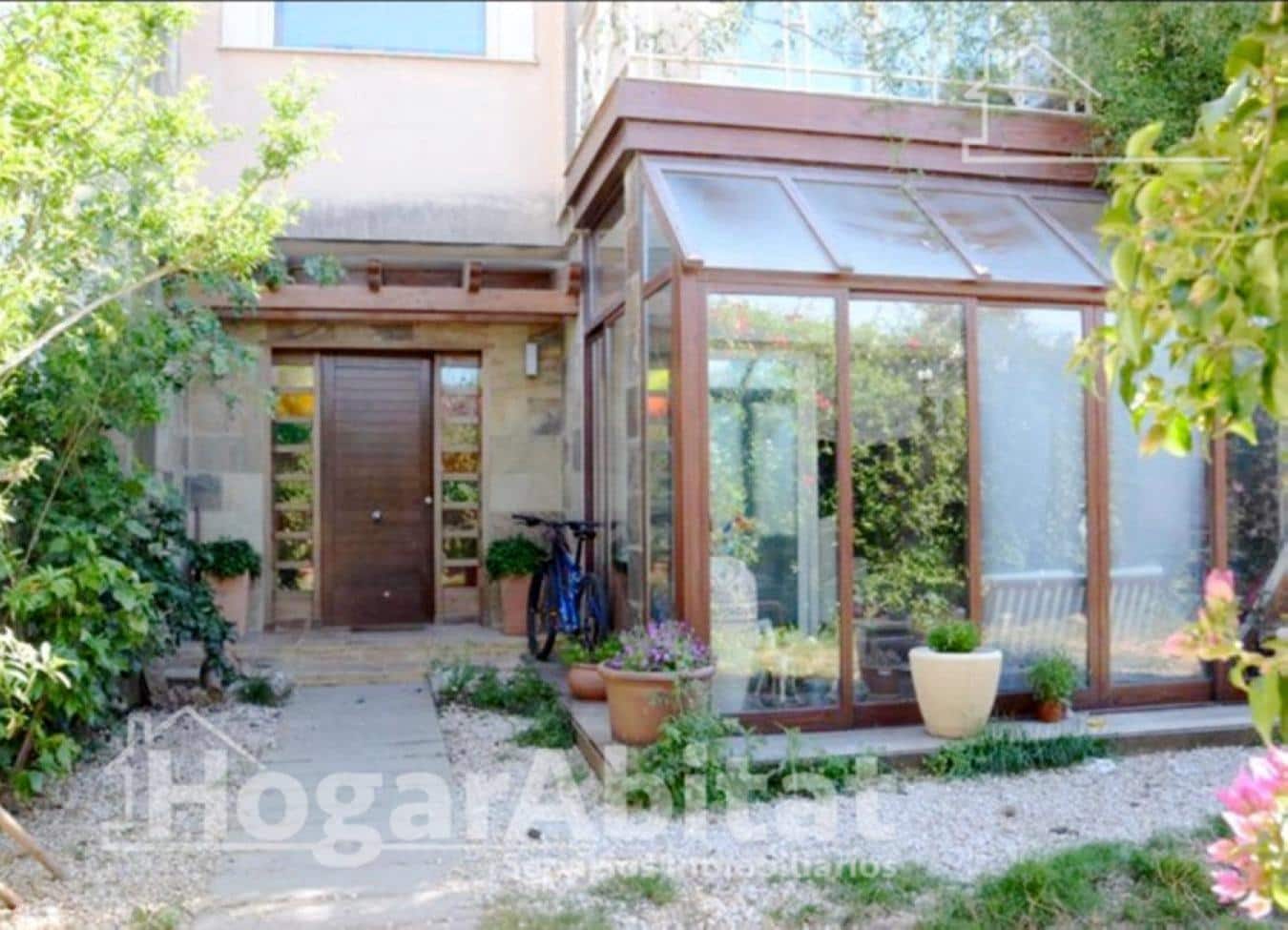 4 bedroom Villa for sale in Algemesi with garage - € 569,000 (Ref: 9726679)