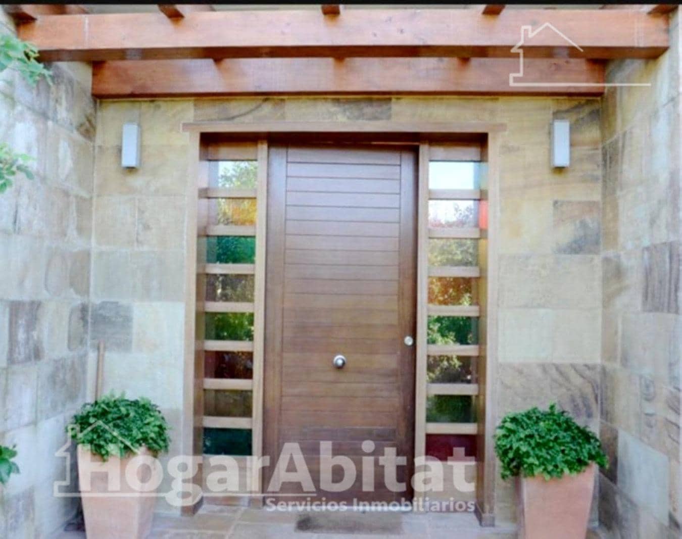 4 bedroom Villa for sale in Algemesi with garage - € 569,000 (Ref: 9726679)