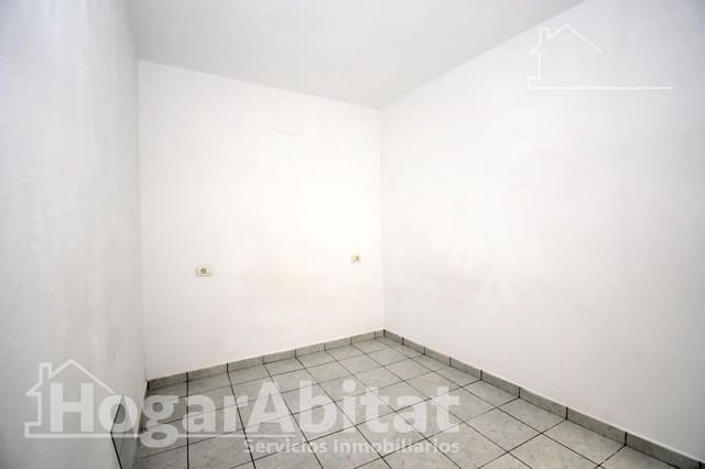 3 slaapkamer Flat te koop in Castelló de la Plana - € 84.000 (Ref: 9726681)