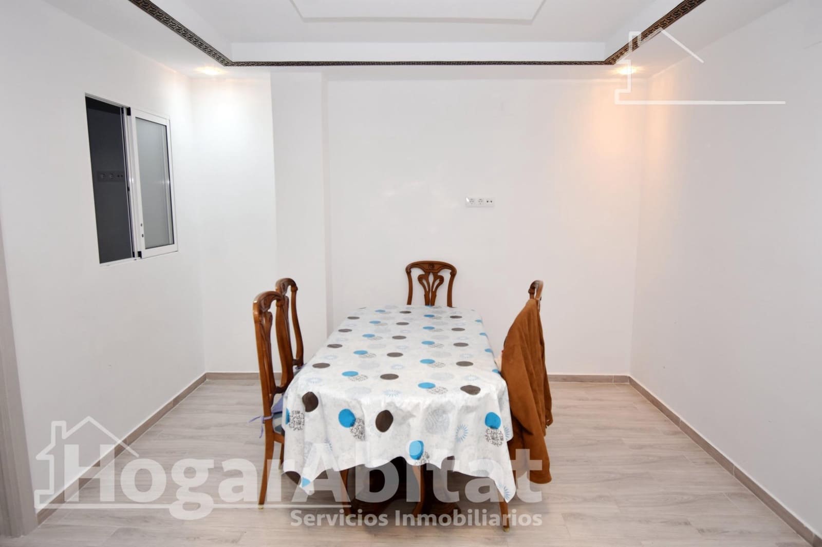 3 bedroom Flat for sale in Alzira - € 160,000 (Ref: 9726683)