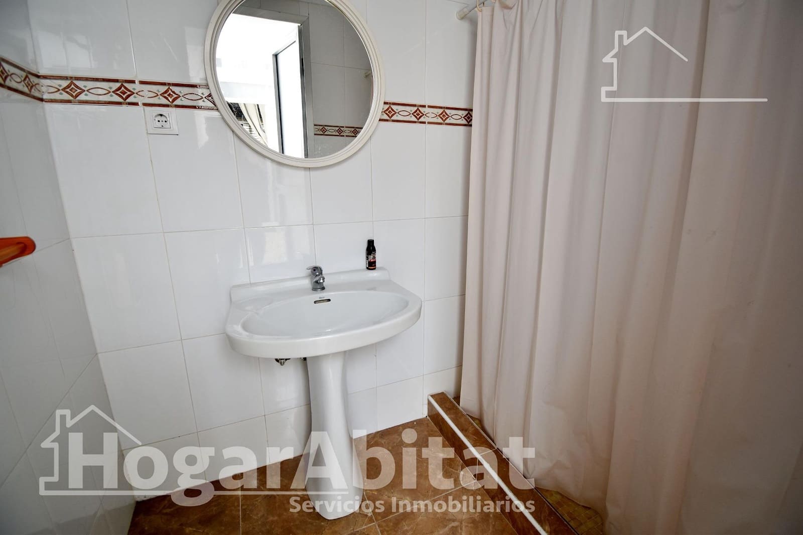 3 bedroom Terraced Villa for sale in Cheste with garage - € 300,000 (Ref: 9726690)