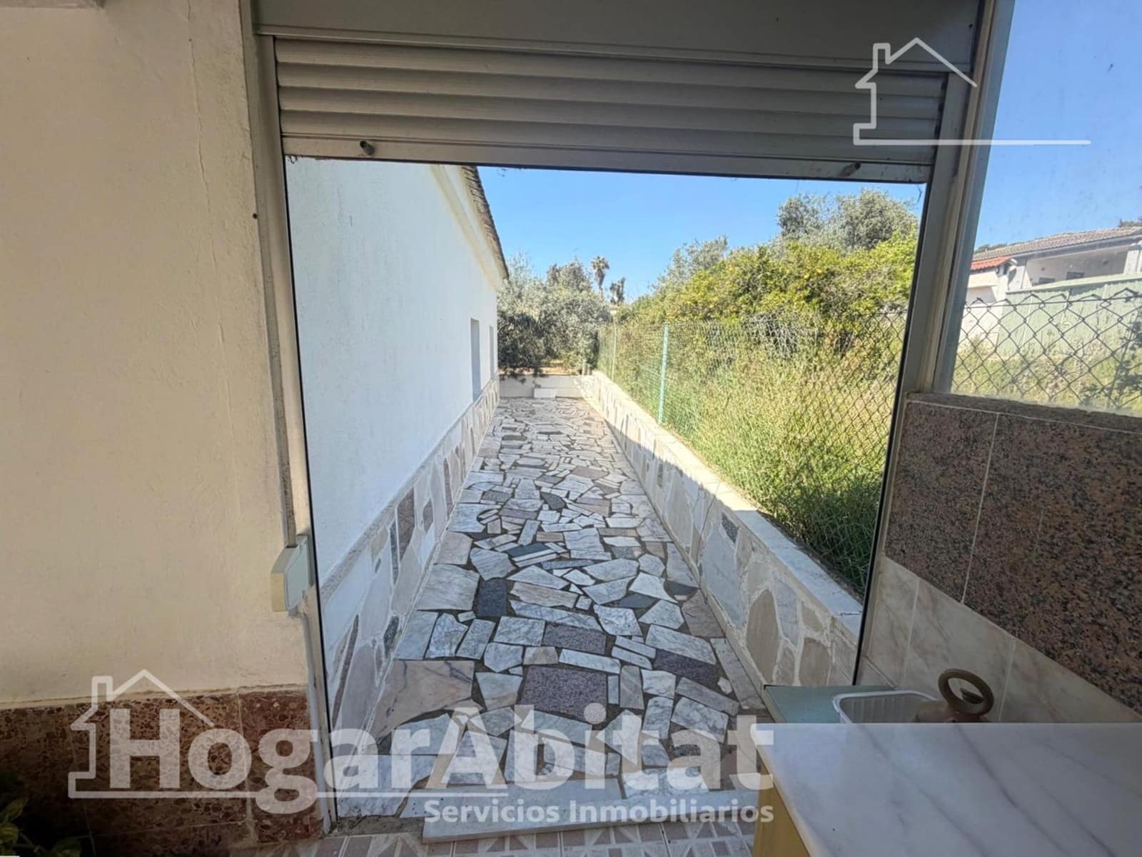 3 bedroom Villa for sale in Torrent with pool garage - € 230,000 (Ref: 9726701)