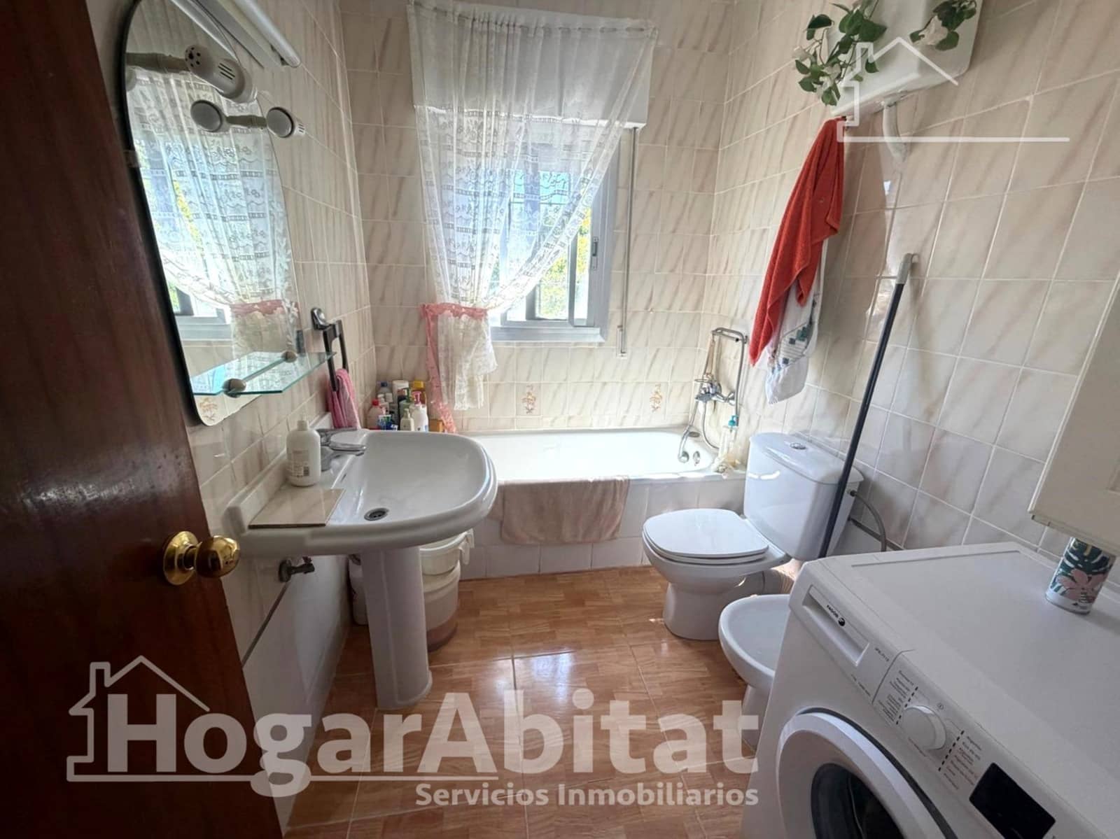 3 bedroom Villa for sale in Torrent with pool garage - € 230,000 (Ref: 9726701)