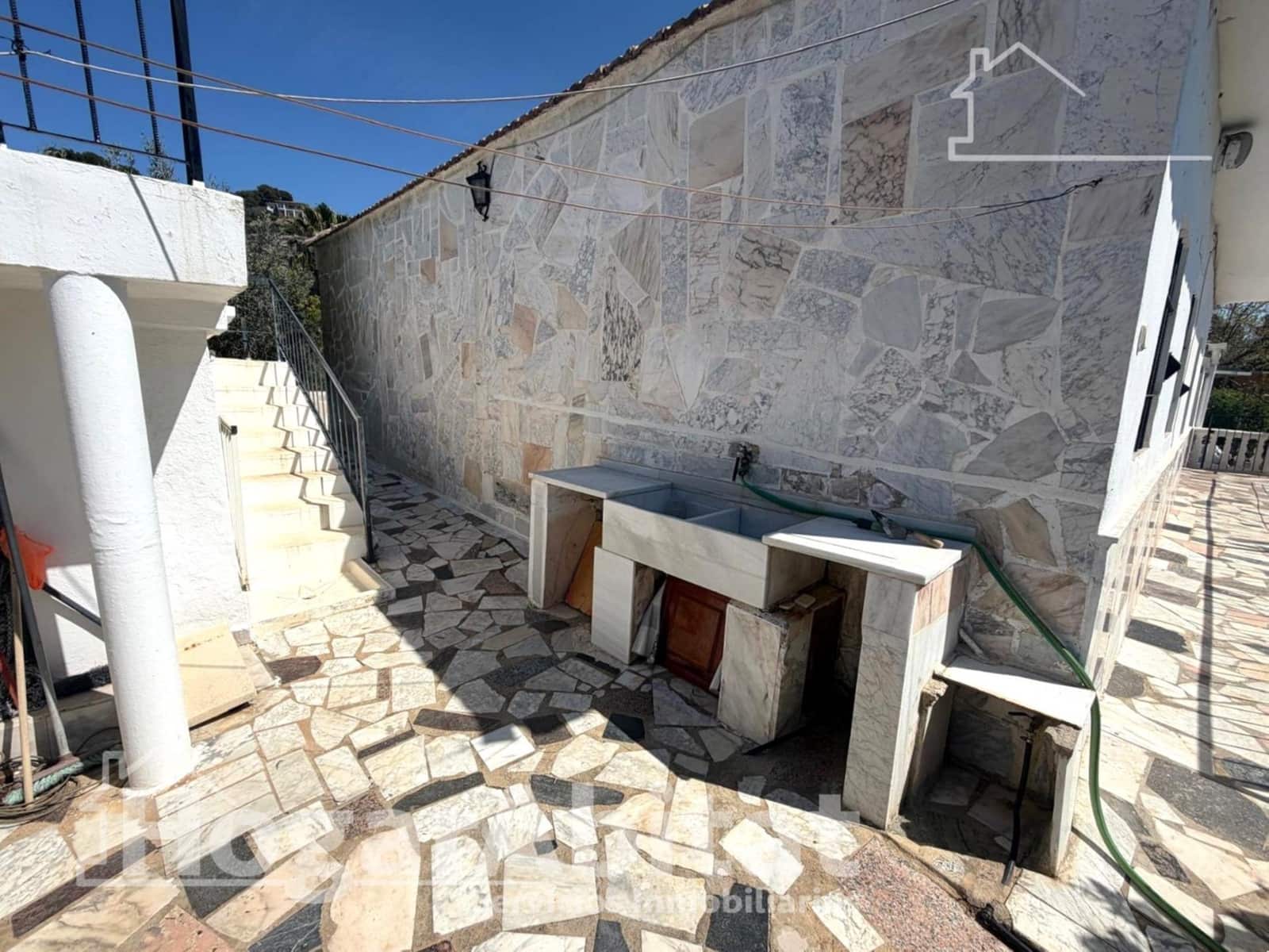 3 bedroom Villa for sale in Torrent with pool garage - € 230,000 (Ref: 9726701)