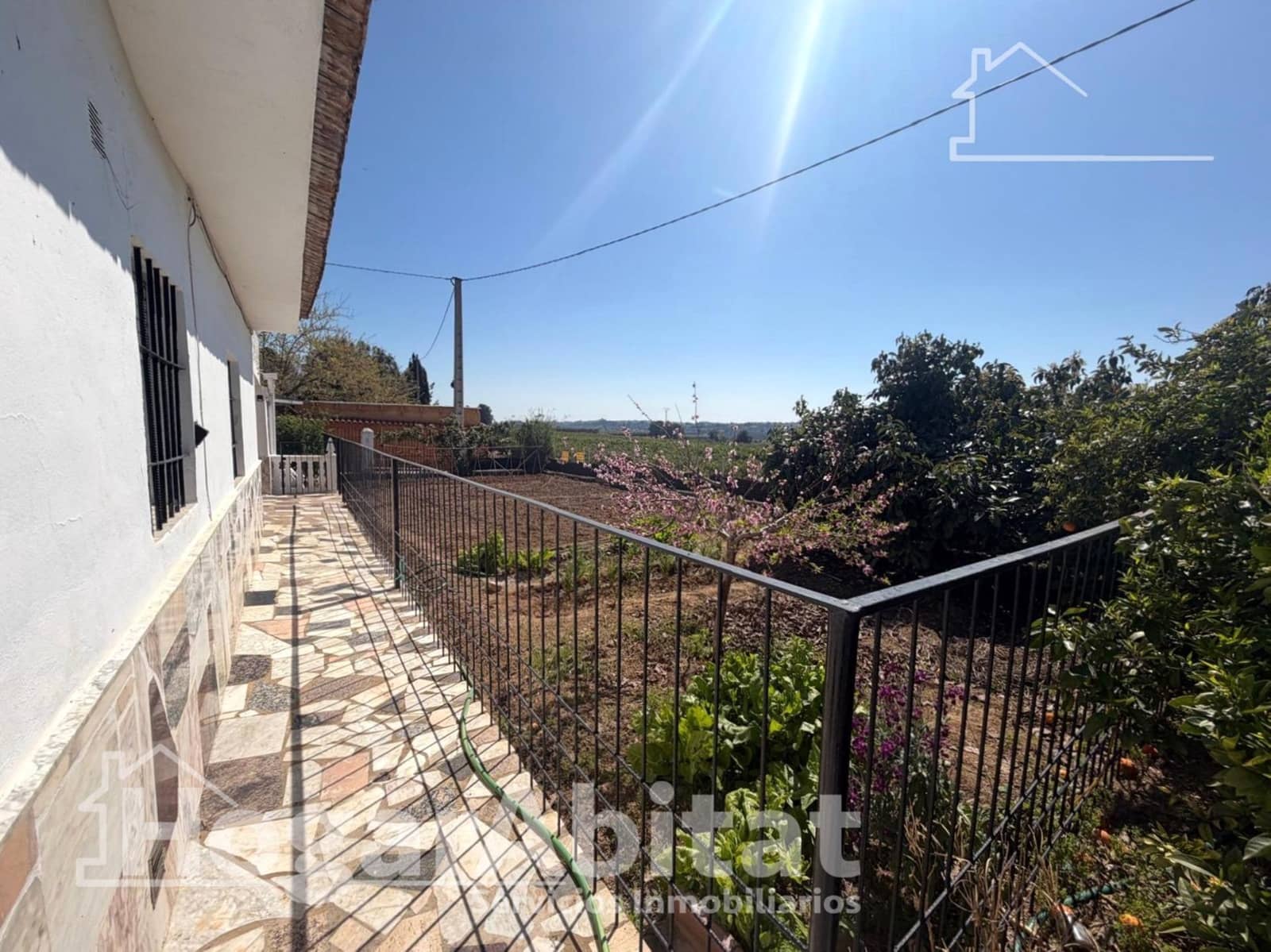 3 bedroom Villa for sale in Torrent with pool garage - € 230,000 (Ref: 9726701)