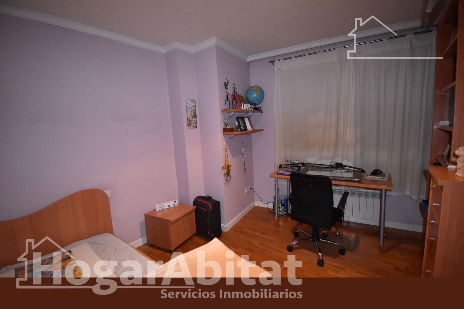 5 bedroom Townhouse for sale in Carlet with garage - € 285,000 (Ref: 9726703)