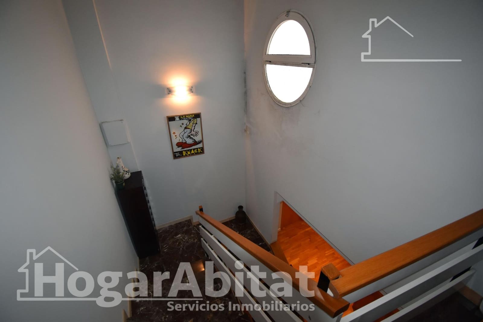 5 bedroom Townhouse for sale in Carlet with garage - € 285,000 (Ref: 9726703)