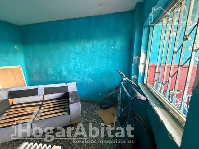 3 soverom Penthouse til salgs i Llíria - € 110 000 (Ref: 9732176)