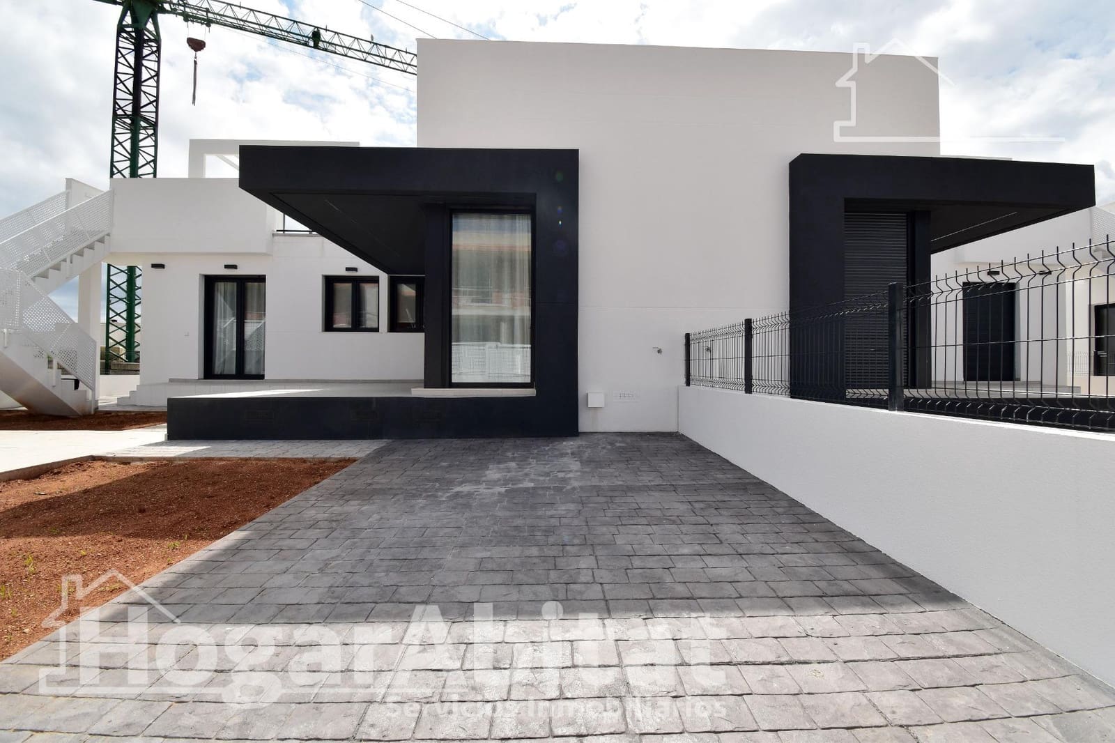 3 bedroom Villa for sale in Els Poblets with pool garage - € 415,000 (Ref: 9732179)