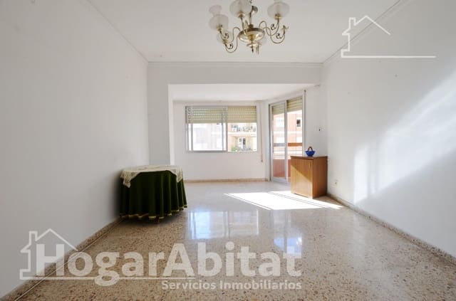 4 bedroom Flat for sale in Gandia - € 190,000 (Ref: 9732181)