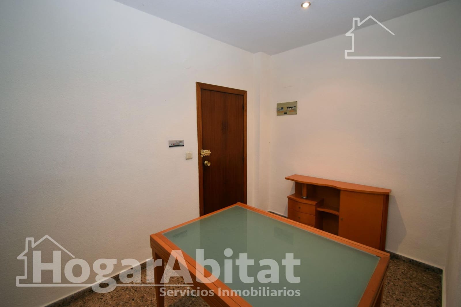 3 bedroom Flat for sale in Alginet with garage - € 135,000 (Ref: 9732182)