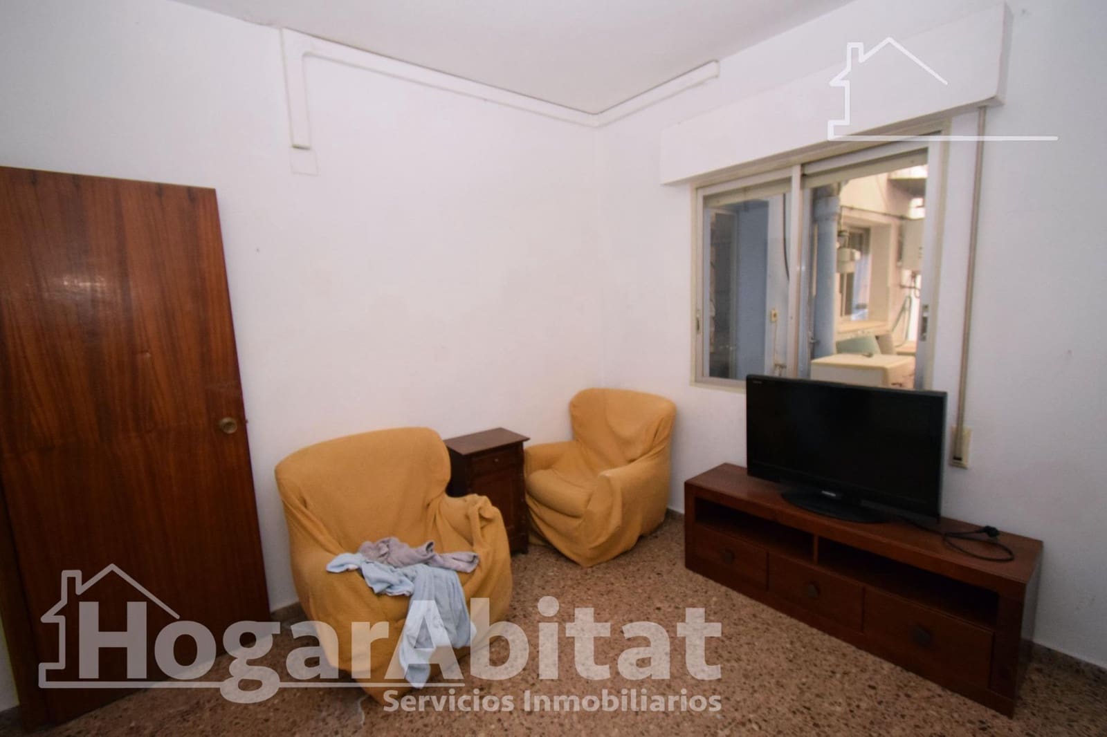 3 bedroom Flat for sale in Alginet with garage - € 135,000 (Ref: 9732182)