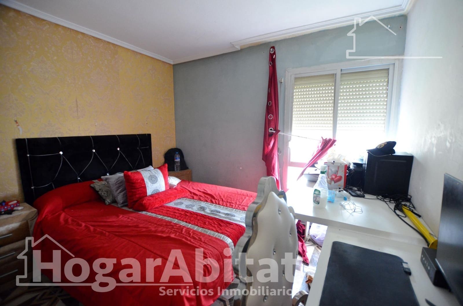 3 bedroom Flat for sale in Alicante / Alacant city with garage - € 125,000 (Ref: 9732183)