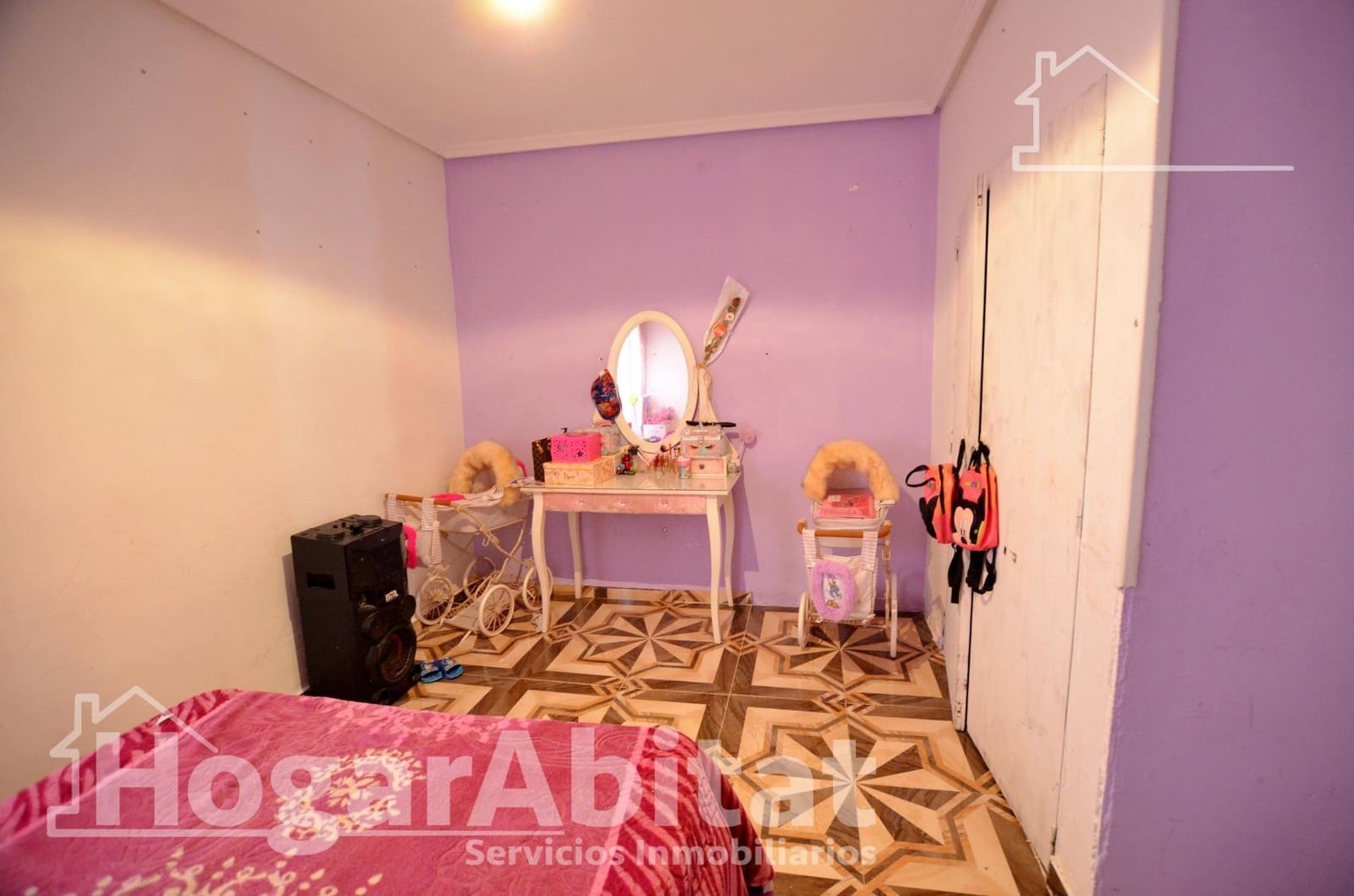 3 bedroom Flat for sale in Alicante / Alacant city with garage - € 125,000 (Ref: 9732183)