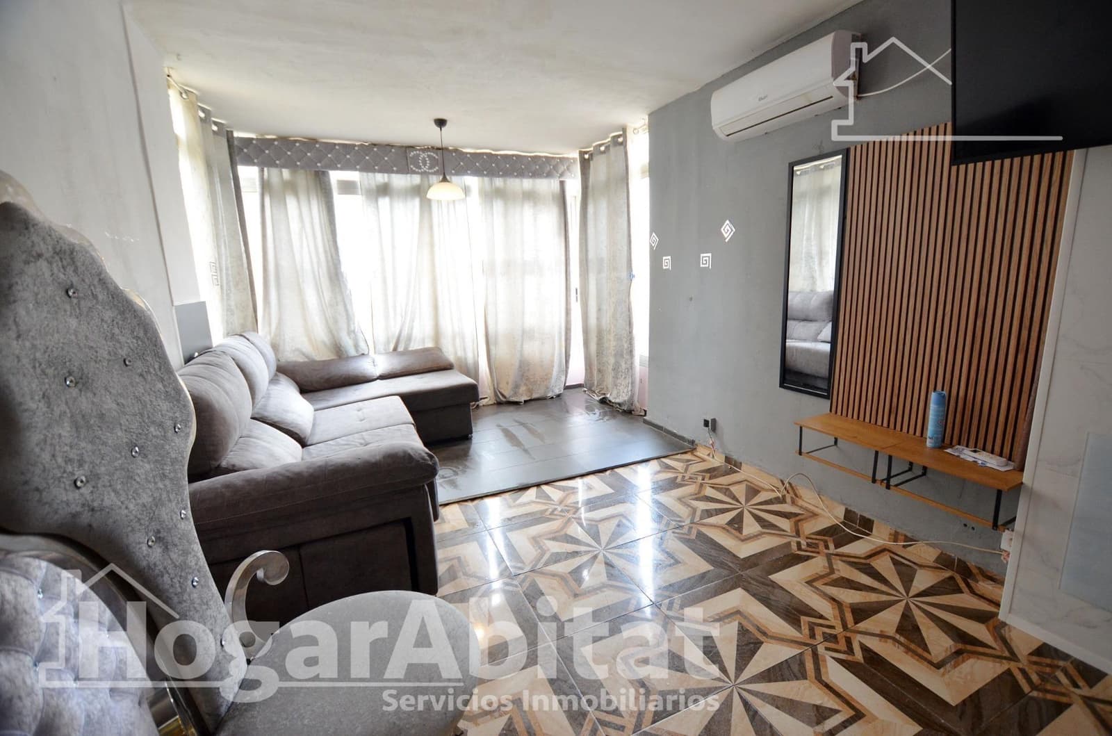3 bedroom Flat for sale in Alicante / Alacant city with garage - € 125,000 (Ref: 9732183)