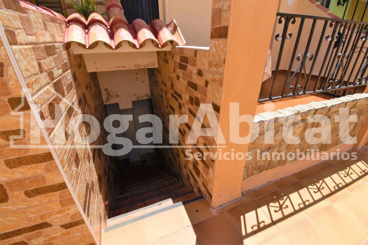 3 slaapkamer Rijtjeshuis te koop in Oropesa  met garage - € 175.000 (Ref: 9732185)