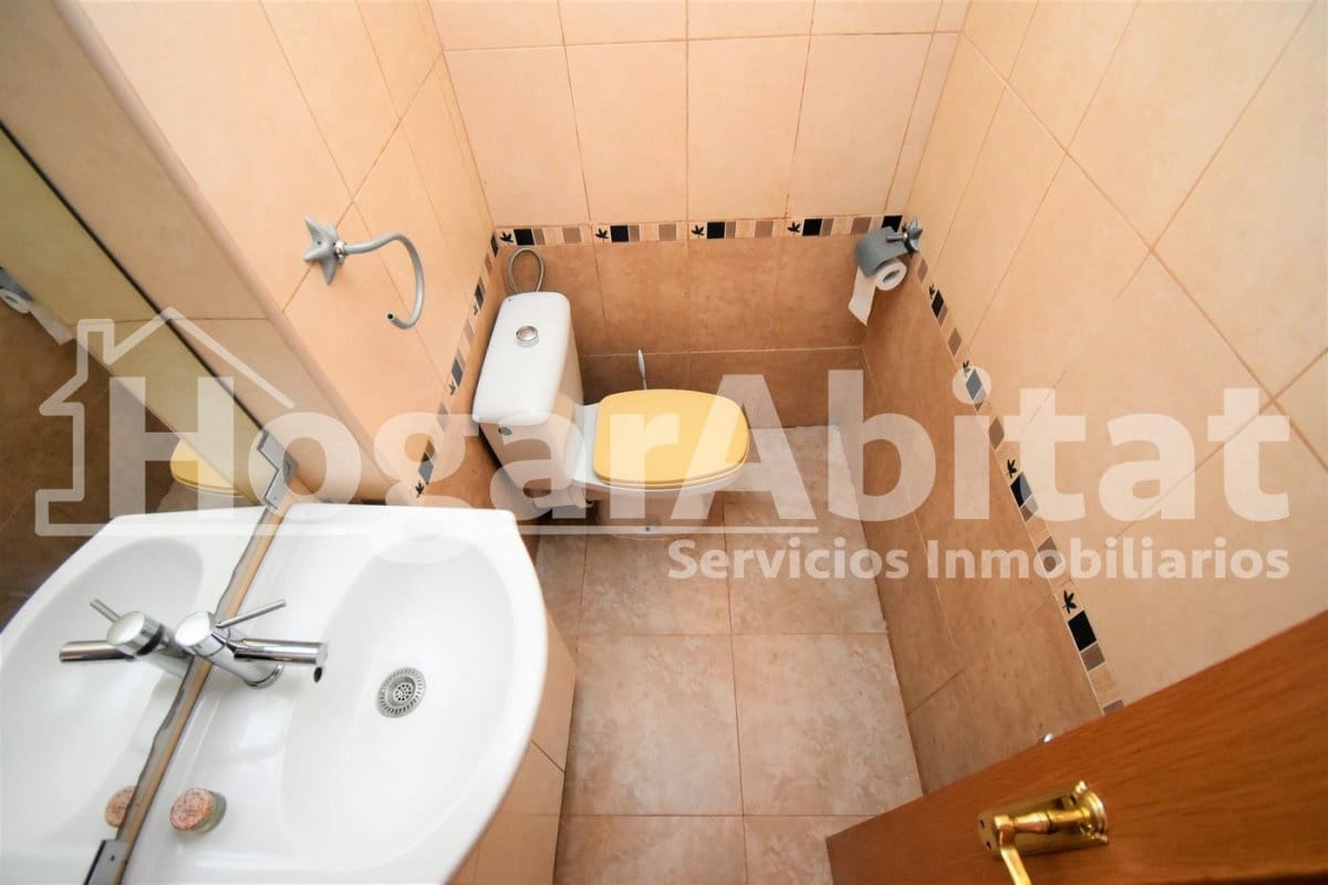 3 slaapkamer Rijtjeshuis te koop in Oropesa  met garage - € 175.000 (Ref: 9732185)