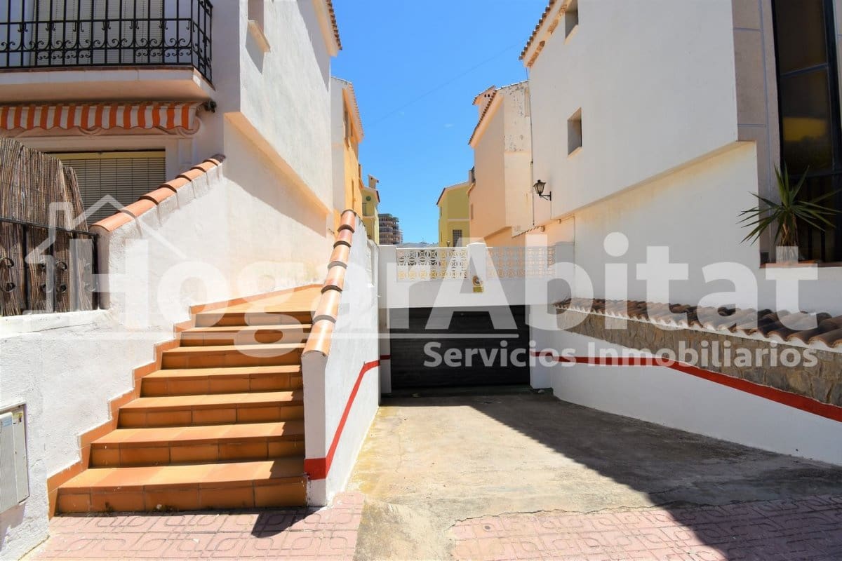 3 slaapkamer Rijtjeshuis te koop in Oropesa  met garage - € 175.000 (Ref: 9732185)