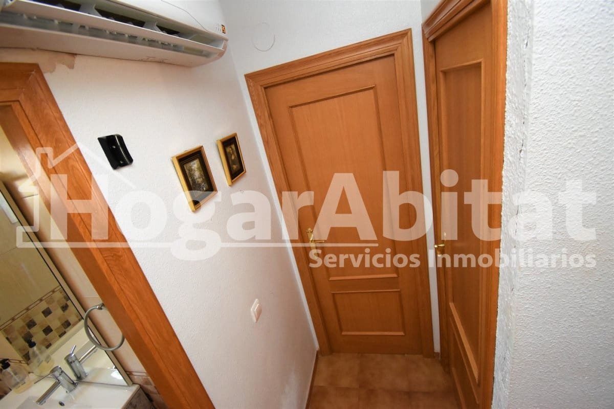 3 slaapkamer Rijtjeshuis te koop in Oropesa  met garage - € 175.000 (Ref: 9732185)