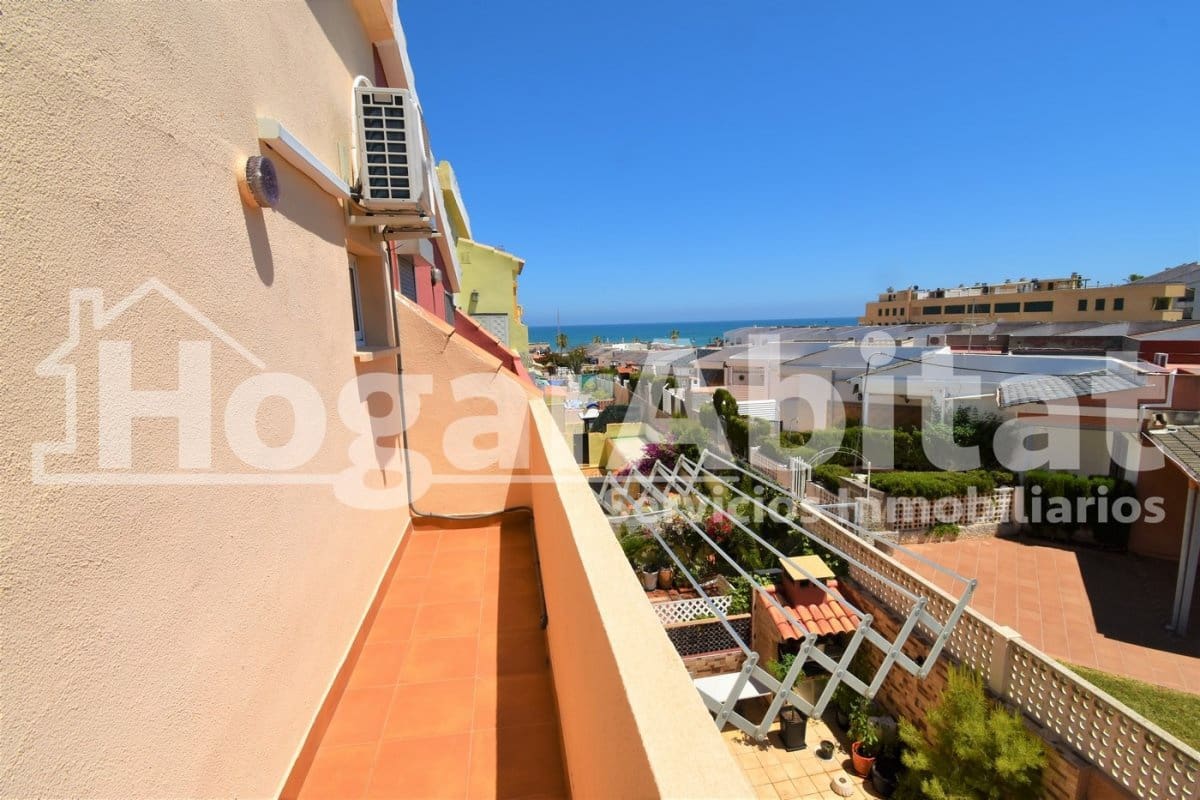 3 slaapkamer Rijtjeshuis te koop in Oropesa  met garage - € 175.000 (Ref: 9732185)