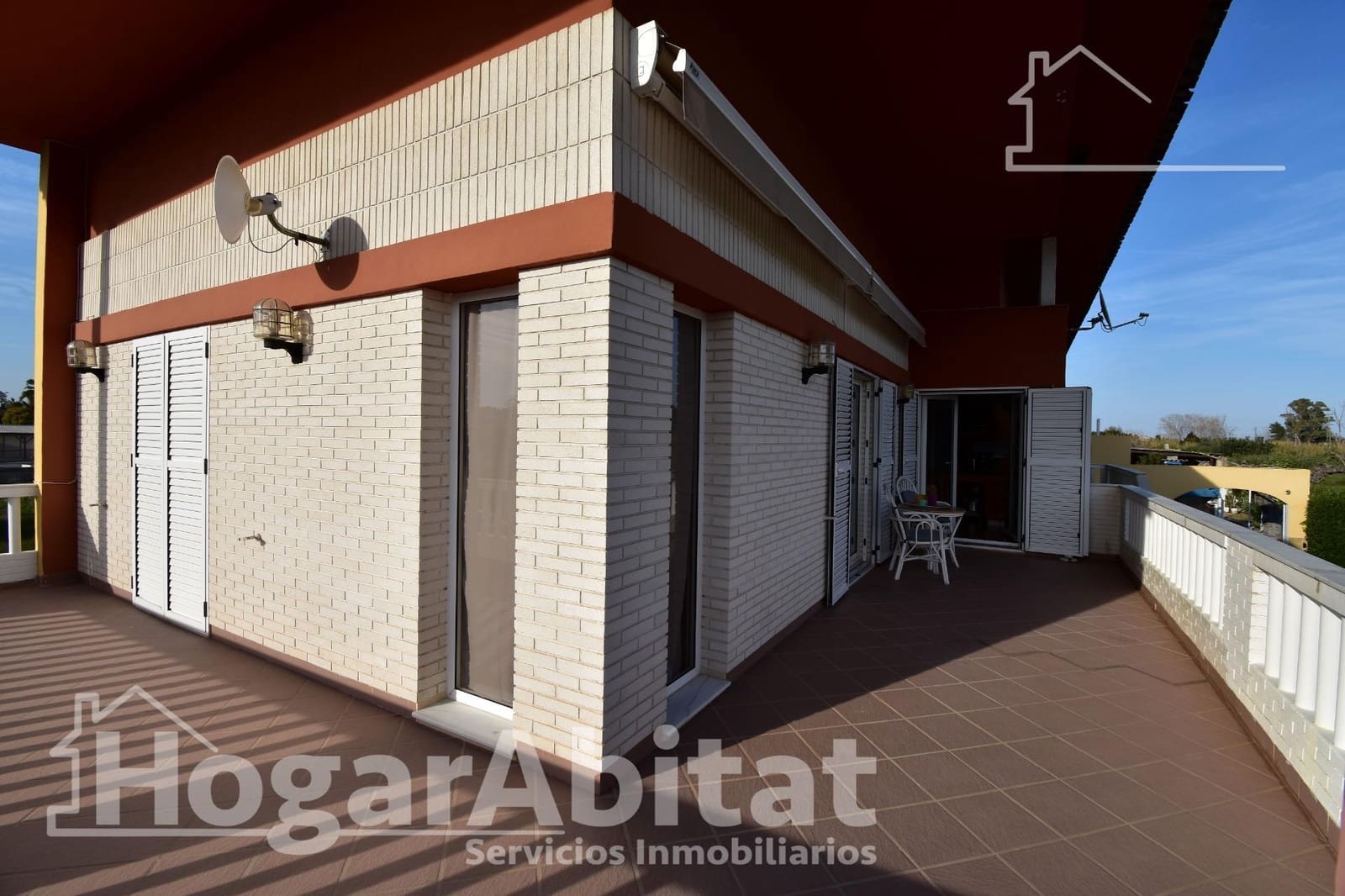 7 bedroom Villa for sale in Oliva with pool garage - € 1,650,000 (Ref: 9732189)