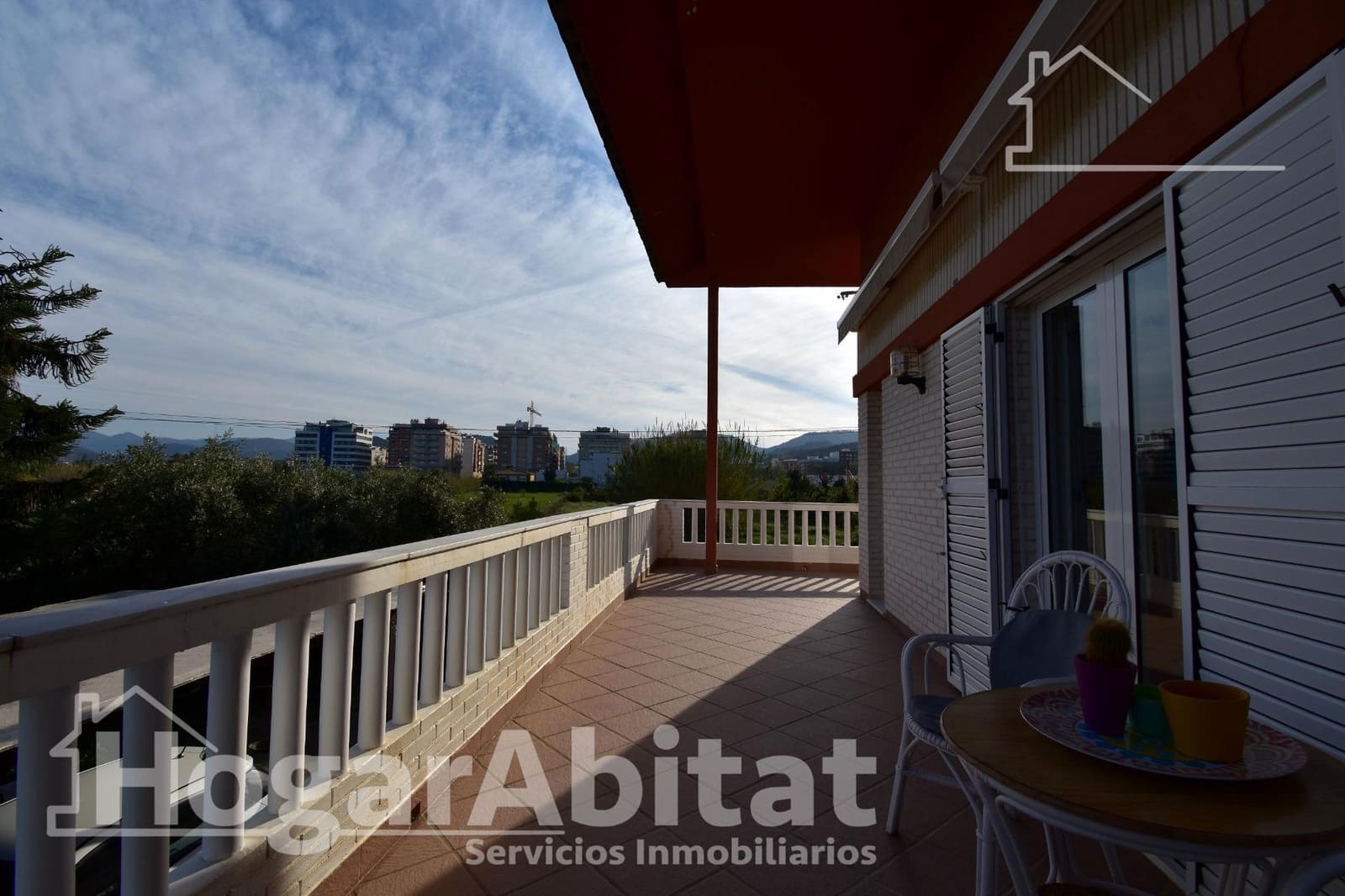 7 bedroom Villa for sale in Oliva with pool garage - € 1,650,000 (Ref: 9732189)