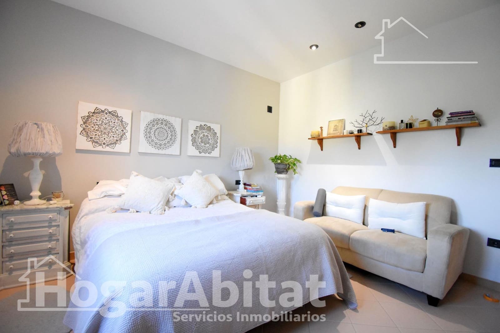 7 bedroom Villa for sale in Oliva with pool garage - € 1,650,000 (Ref: 9732189)