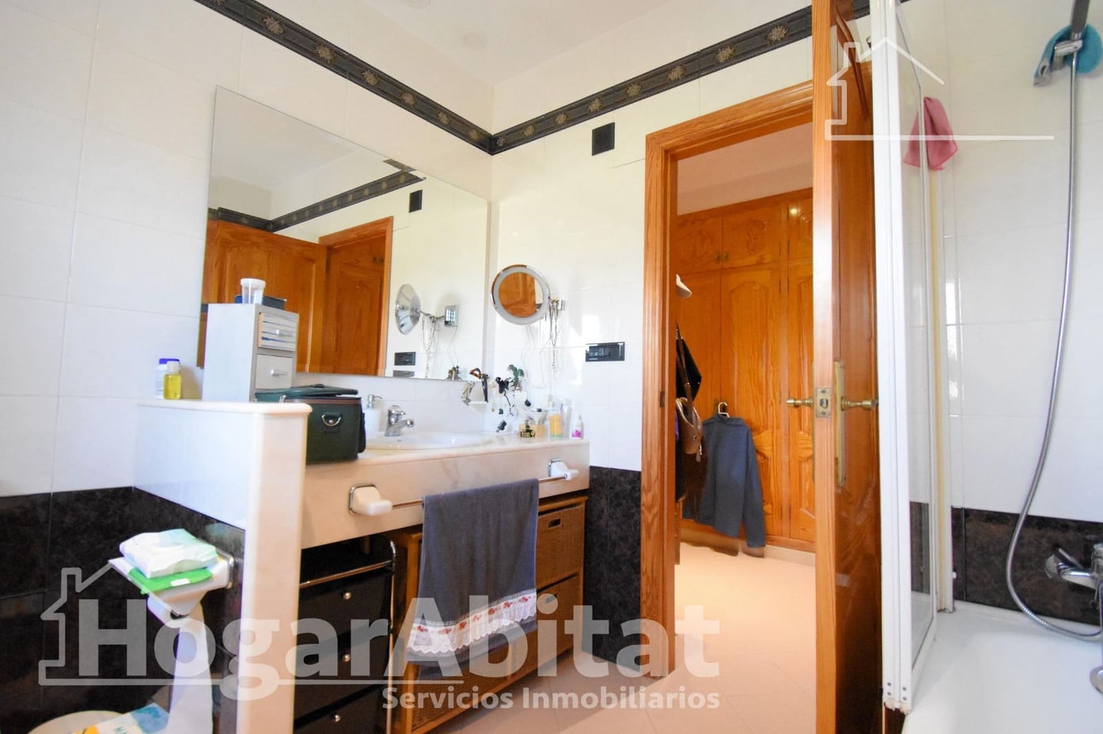 7 bedroom Villa for sale in Oliva with pool garage - € 1,650,000 (Ref: 9732189)