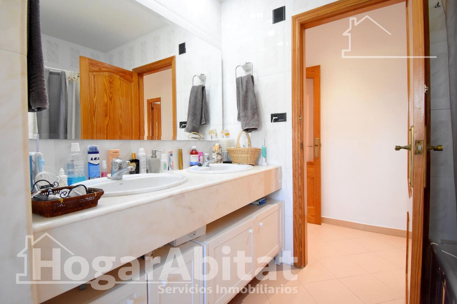 7 bedroom Villa for sale in Oliva with pool garage - € 1,650,000 (Ref: 9732189)