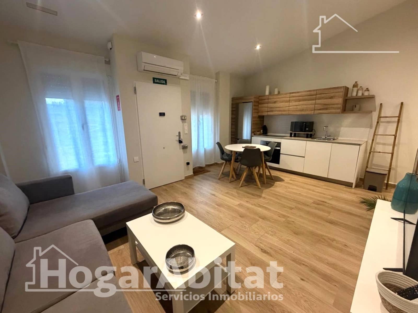 2 soveværelse Lejlighed til salg i Valencia by - € 390.000 (Ref: 9732193)