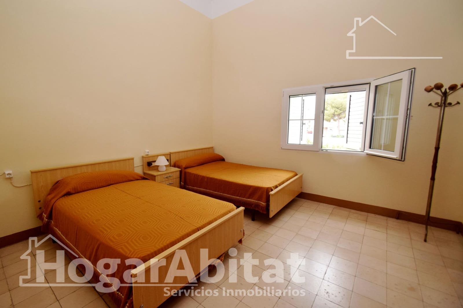 10 bedroom Villa for sale in Benicull with pool garage - € 565,250 (Ref: 9732196)