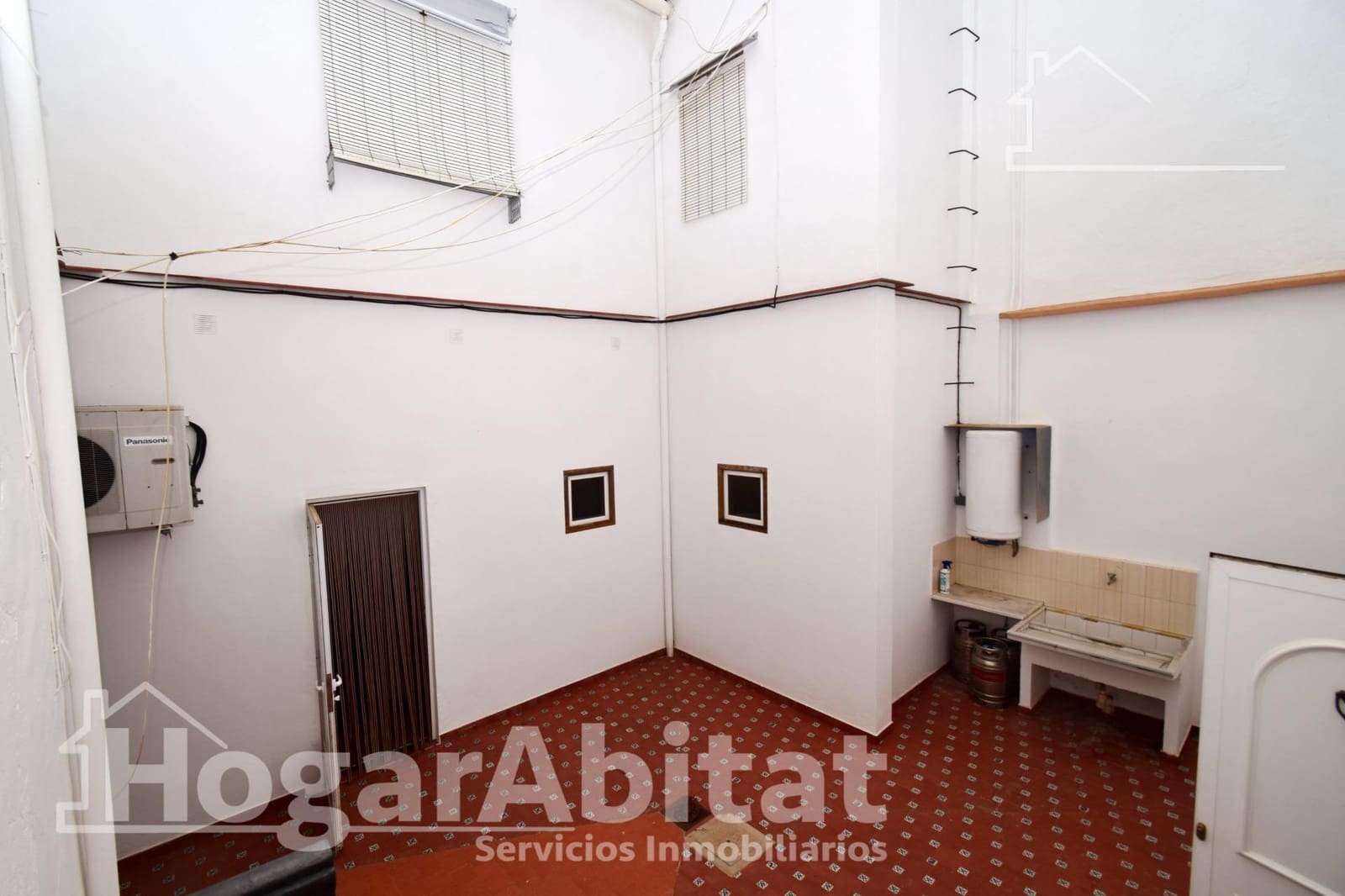 10 bedroom Villa for sale in Benicull with pool garage - € 565,250 (Ref: 9732196)