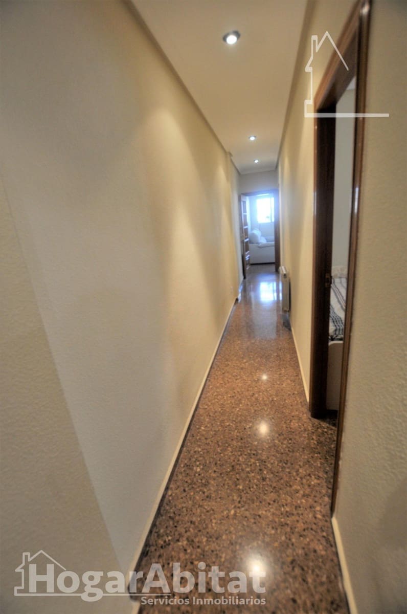 2 slaapkamer Penthouse te koop in Valencia stad met garage - € 320.000 (Ref: 9735624)
