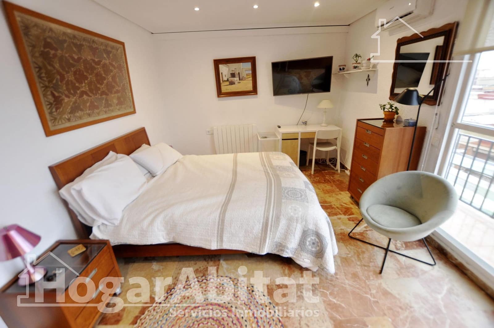 3 bedroom Flat for sale in Valencia city - € 423,000 (Ref: 9735627)