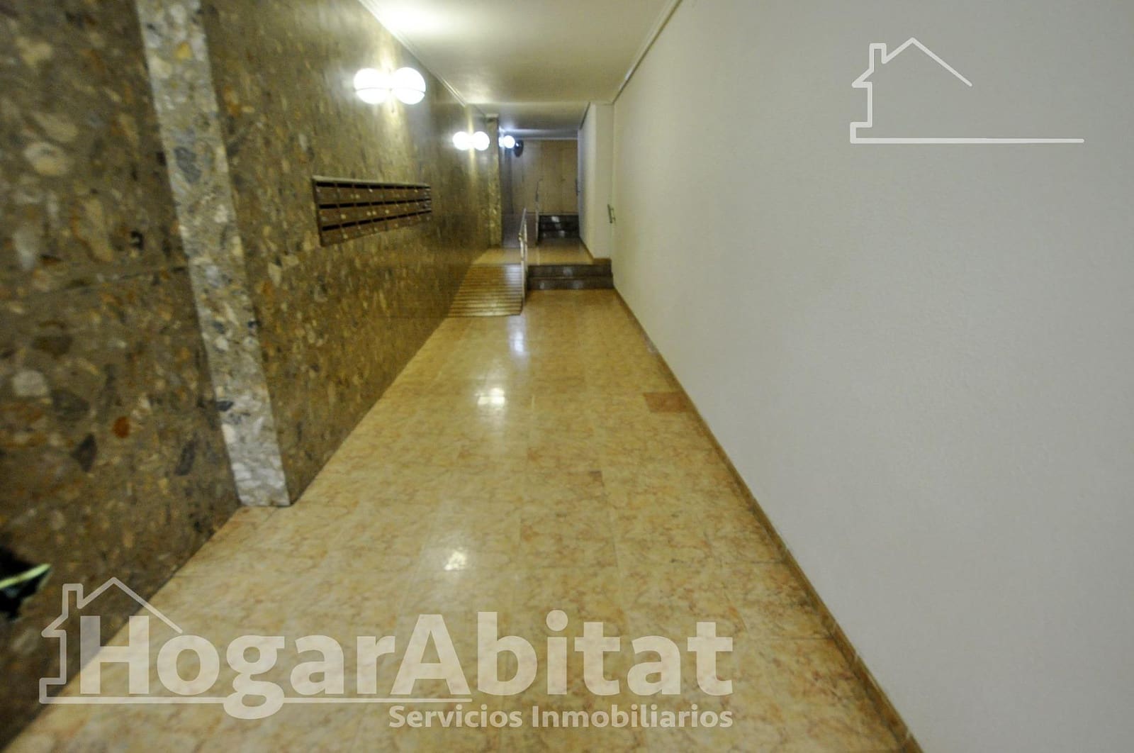 3 bedroom Flat for sale in Valencia city - € 423,000 (Ref: 9735627)