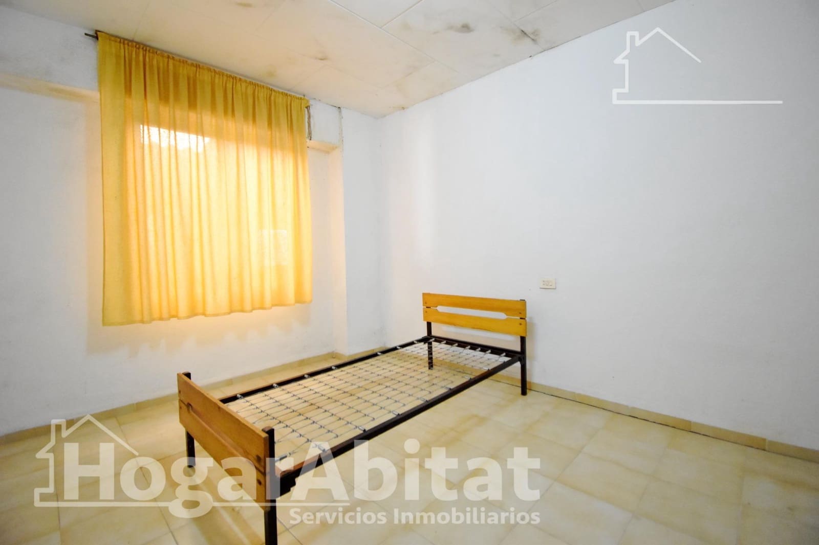 17 bedroom Villa for sale in Barx with pool garage - € 400,000 (Ref: 9735630)