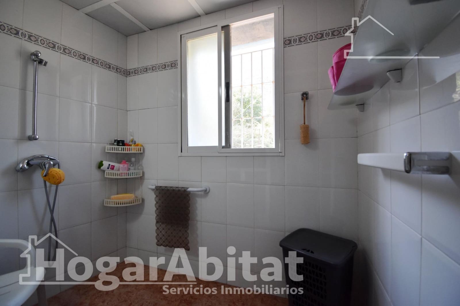 17 bedroom Villa for sale in Barx with pool garage - € 400,000 (Ref: 9735630)