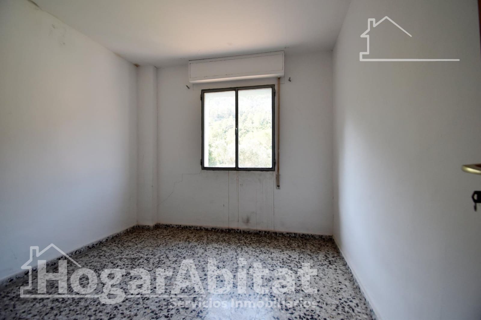 17 bedroom Villa for sale in Barx with pool garage - € 400,000 (Ref: 9735630)