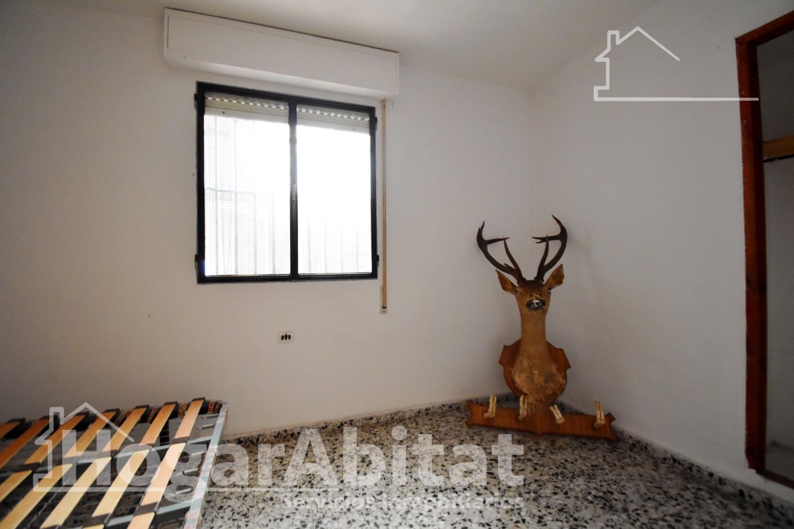 17 bedroom Villa for sale in Barx with pool garage - € 400,000 (Ref: 9735630)