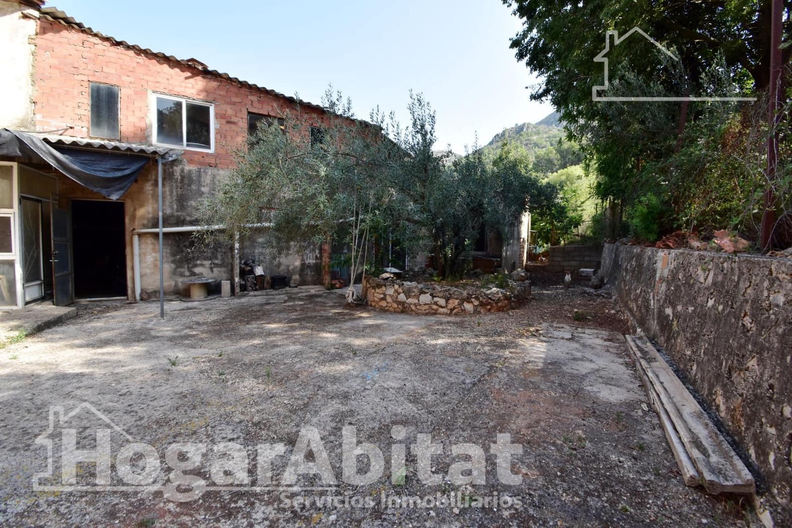 17 bedroom Villa for sale in Barx with pool garage - € 400,000 (Ref: 9735630)