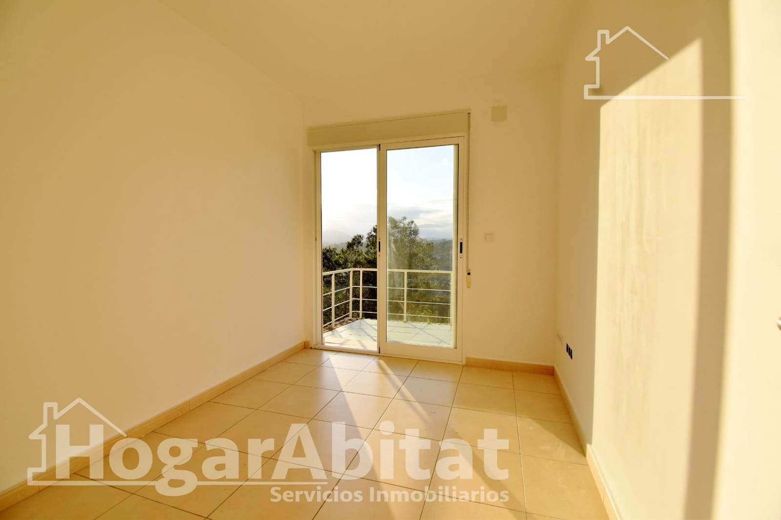3 bedroom Villa for sale in Almiserat / Almisera with pool garage - € 170,000 (Ref: 9735634)